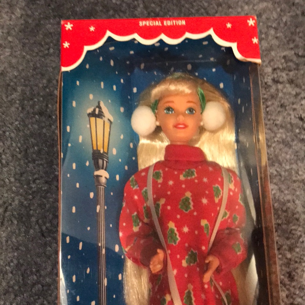 Caroling Fun Barbie  approx  1995